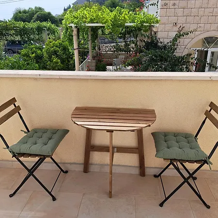 Guest house & Ladisic Orasac