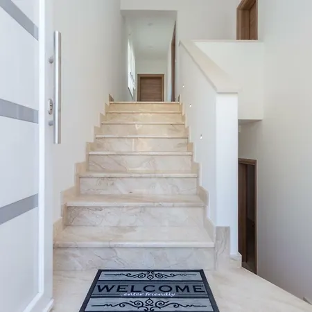 Gasthof & Ladisic Orasac